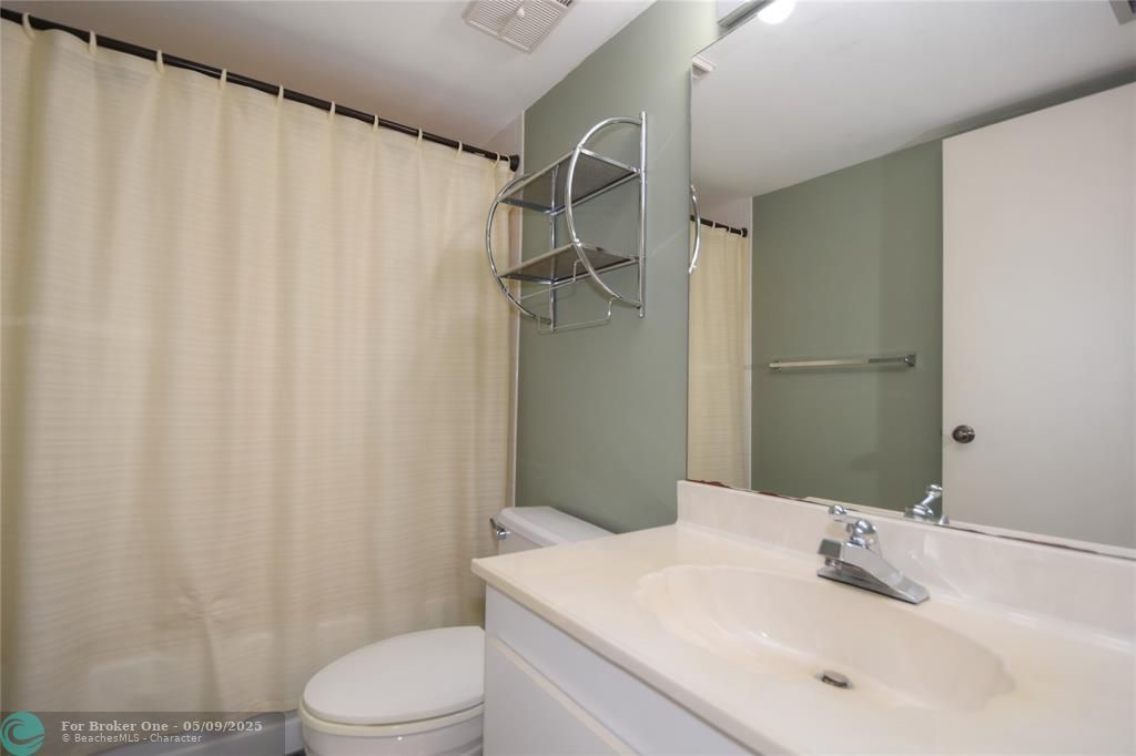 For Sale: $350,000 (3 beds, 2 baths, 1396 Square Feet)