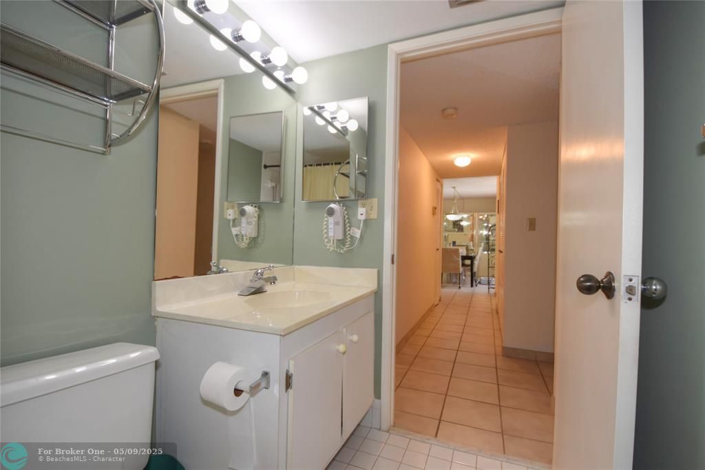 For Sale: $350,000 (3 beds, 2 baths, 1396 Square Feet)