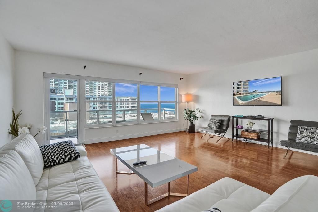 For Sale: $699,999 (2 beds, 2 baths, 1787 Square Feet)