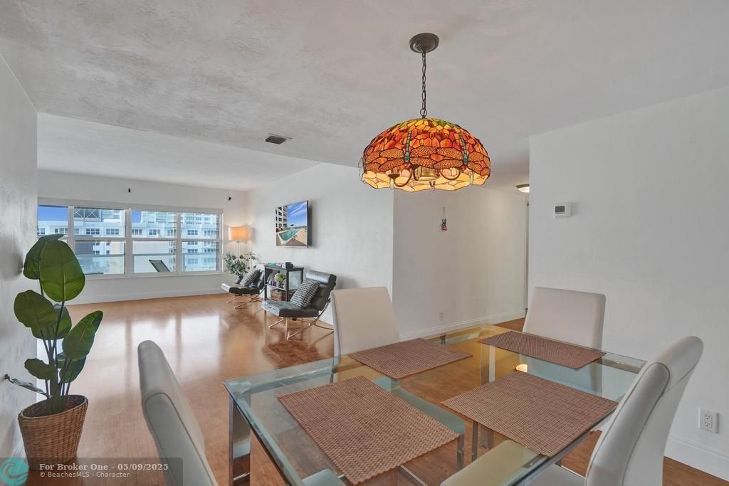 For Sale: $699,999 (2 beds, 2 baths, 1787 Square Feet)