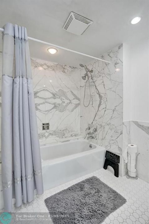 For Sale: $699,999 (2 beds, 2 baths, 1787 Square Feet)
