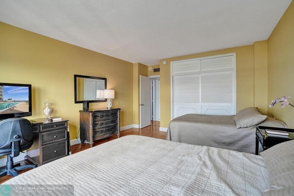 For Sale: $699,999 (2 beds, 2 baths, 1787 Square Feet)