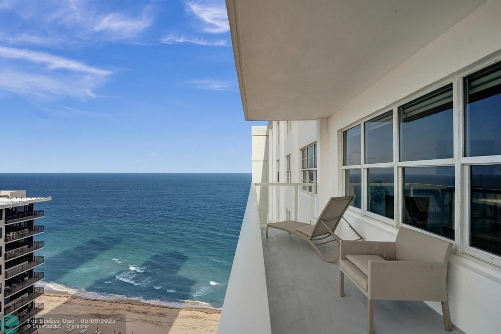 For Sale: $699,999 (2 beds, 2 baths, 1787 Square Feet)