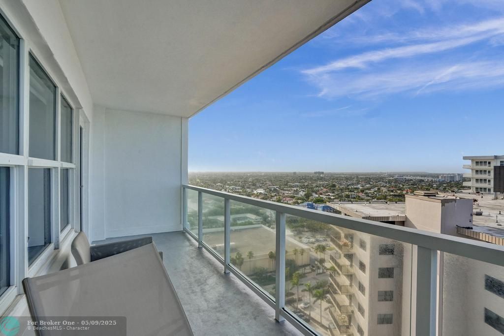 For Sale: $699,999 (2 beds, 2 baths, 1787 Square Feet)