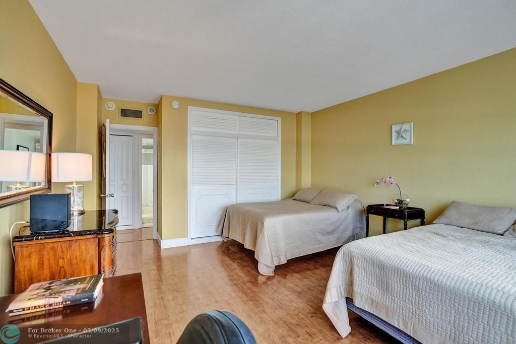 For Sale: $699,999 (2 beds, 2 baths, 1787 Square Feet)