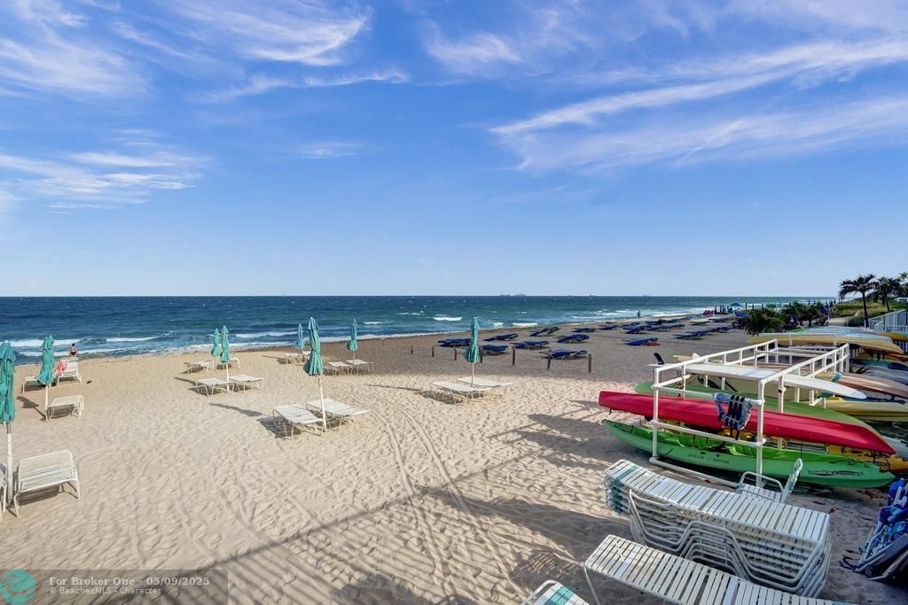 For Sale: $699,999 (2 beds, 2 baths, 1787 Square Feet)