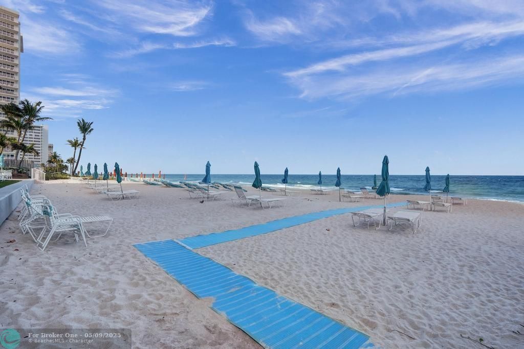 For Sale: $699,999 (2 beds, 2 baths, 1787 Square Feet)