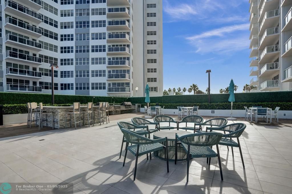 For Sale: $699,999 (2 beds, 2 baths, 1787 Square Feet)