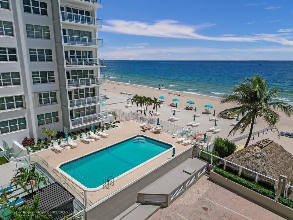 For Sale: $699,999 (2 beds, 2 baths, 1787 Square Feet)