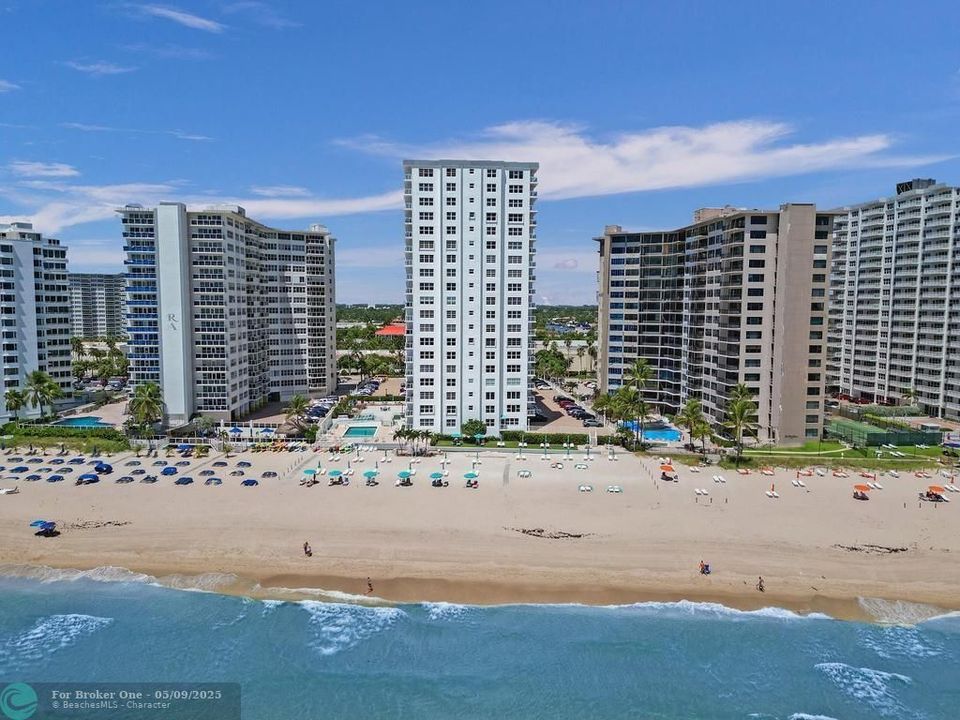 For Sale: $699,999 (2 beds, 2 baths, 1787 Square Feet)