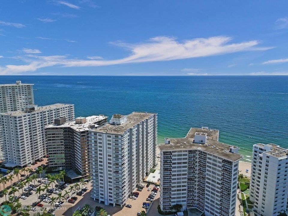 For Sale: $699,999 (2 beds, 2 baths, 1787 Square Feet)