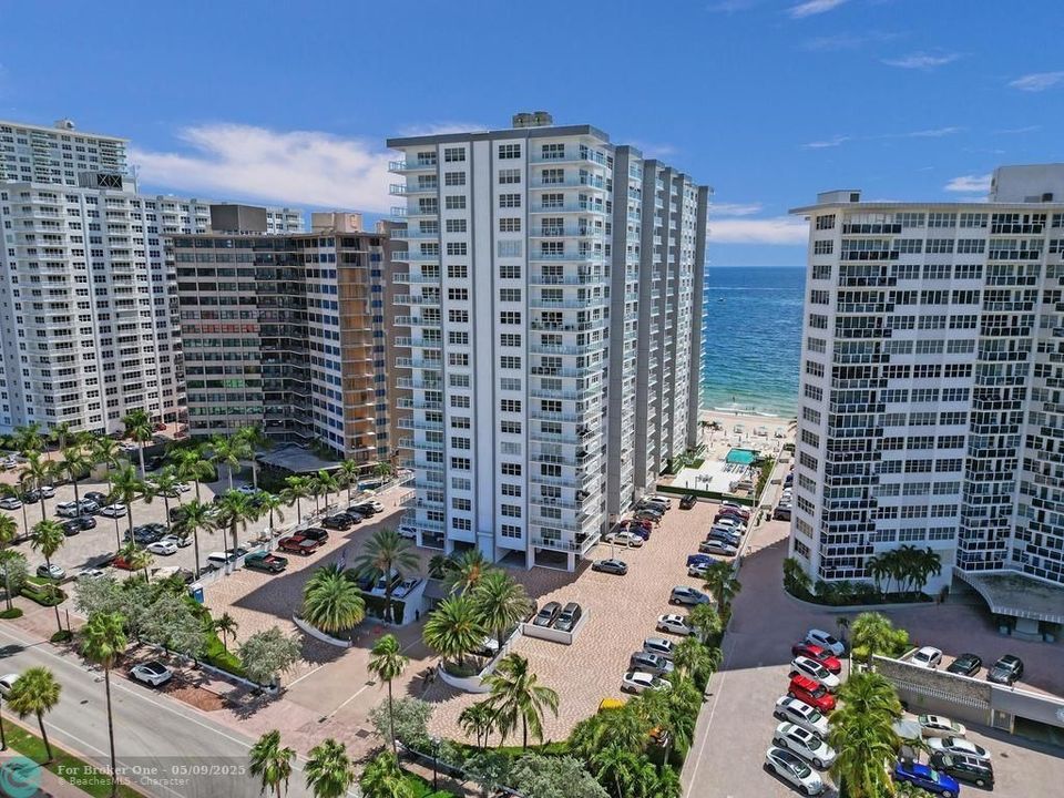 For Sale: $699,999 (2 beds, 2 baths, 1787 Square Feet)