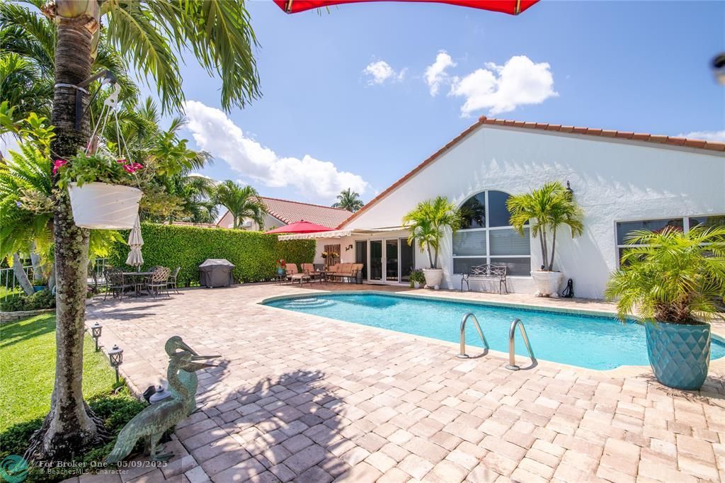 For Sale: $688,000 (3 beds, 2 baths, 1790 Square Feet)