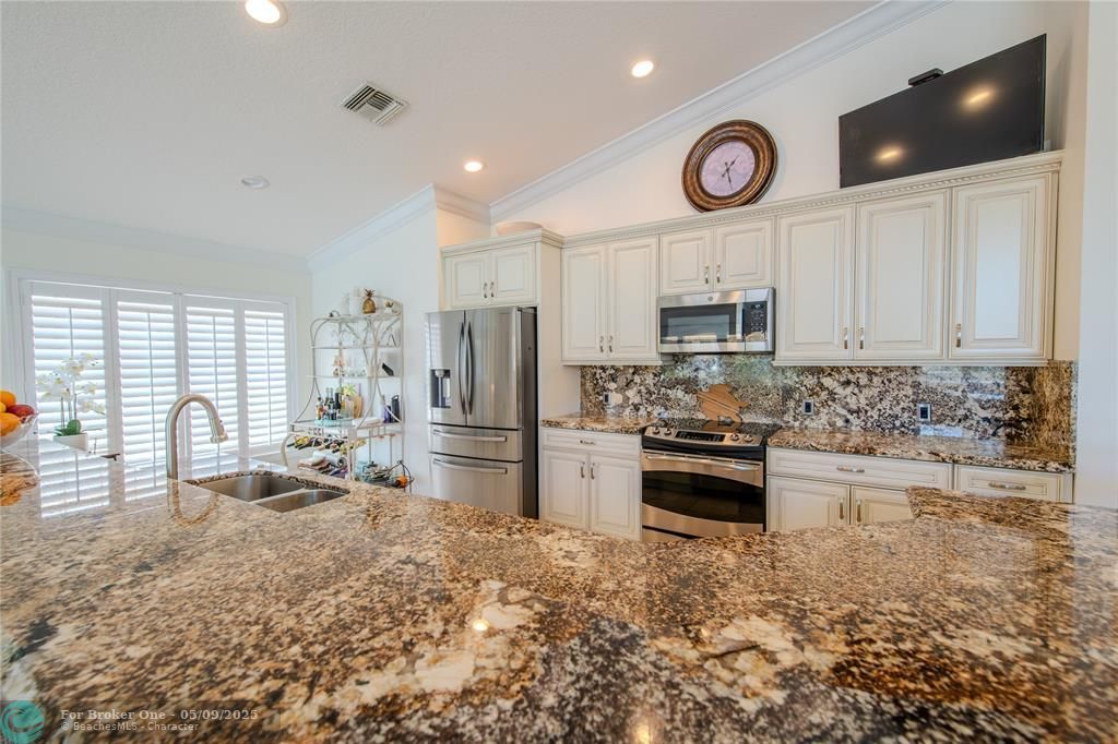 For Sale: $688,000 (3 beds, 2 baths, 1790 Square Feet)