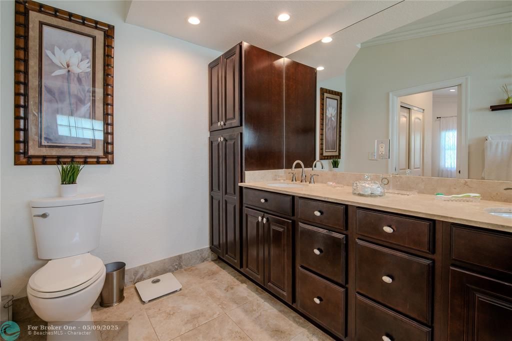 For Sale: $688,000 (3 beds, 2 baths, 1790 Square Feet)