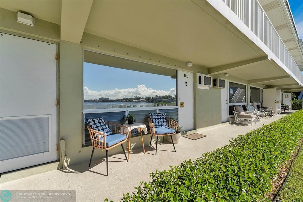 For Rent: $2,500 (1 beds, 1 baths, 585 Square Feet)
