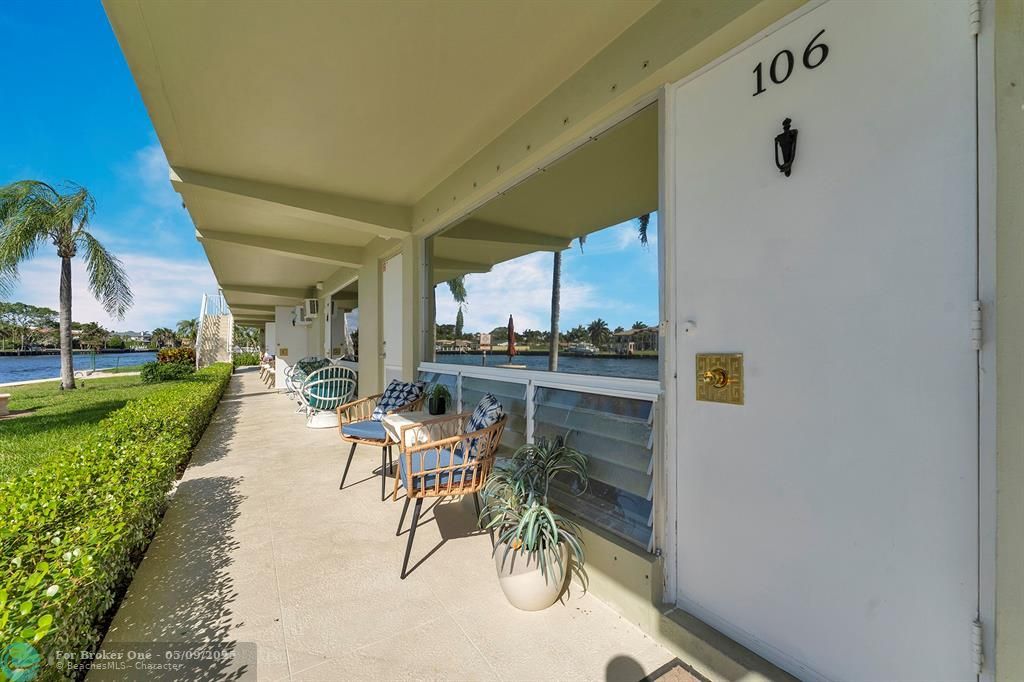 For Rent: $2,500 (1 beds, 1 baths, 585 Square Feet)