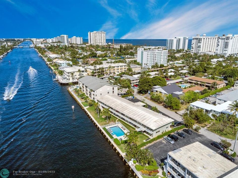 For Rent: $2,500 (1 beds, 1 baths, 585 Square Feet)