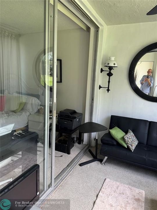 For Rent: $1,550 (1 beds, 1 baths, 900 Square Feet)