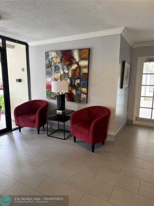 For Rent: $1,550 (1 beds, 1 baths, 900 Square Feet)