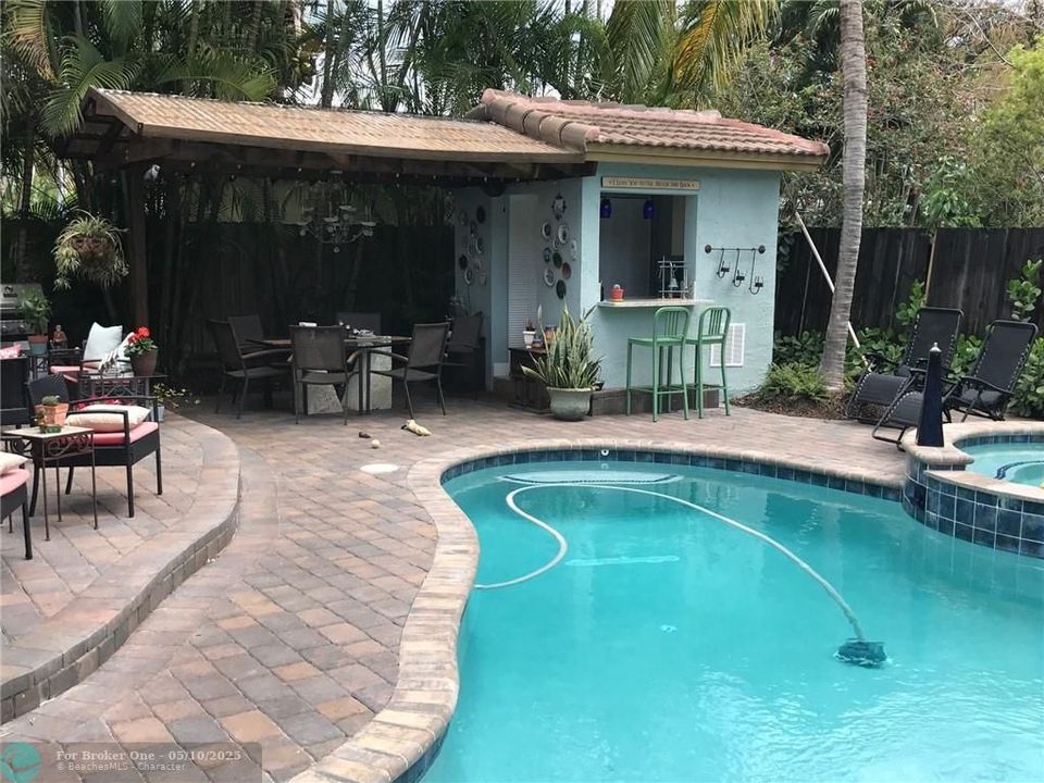 For Rent: $950,000 (0 beds, 0 baths, 1800 Square Feet)
