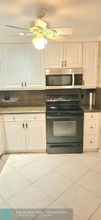 For Rent: $2,200 (2 beds, 2 baths, 1216 Square Feet)