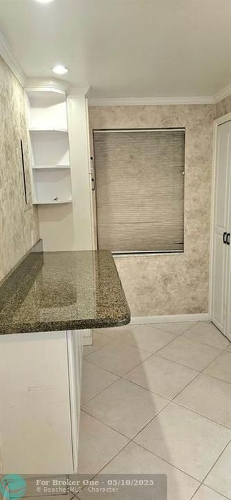 For Rent: $2,200 (2 beds, 2 baths, 1216 Square Feet)