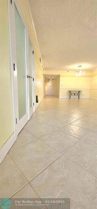For Rent: $2,200 (2 beds, 2 baths, 1216 Square Feet)