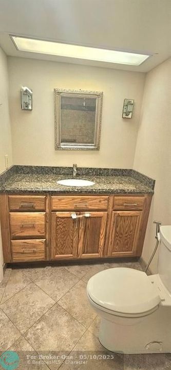 For Rent: $2,200 (2 beds, 2 baths, 1216 Square Feet)