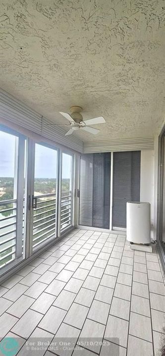 For Rent: $2,200 (2 beds, 2 baths, 1216 Square Feet)