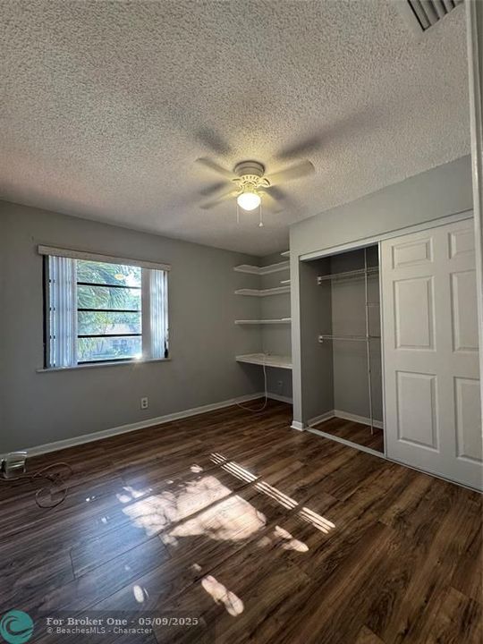 For Rent: $3,250 (4 beds, 2 baths, 1573 Square Feet)