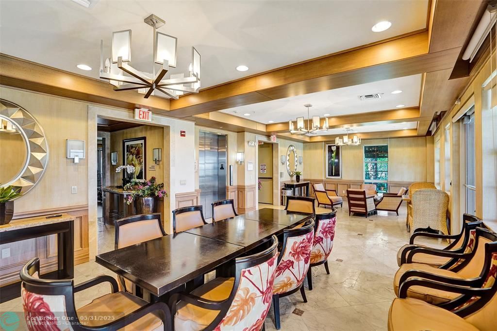 For Sale: $2,995,000 (3 beds, 3 baths, 1989 Square Feet)
