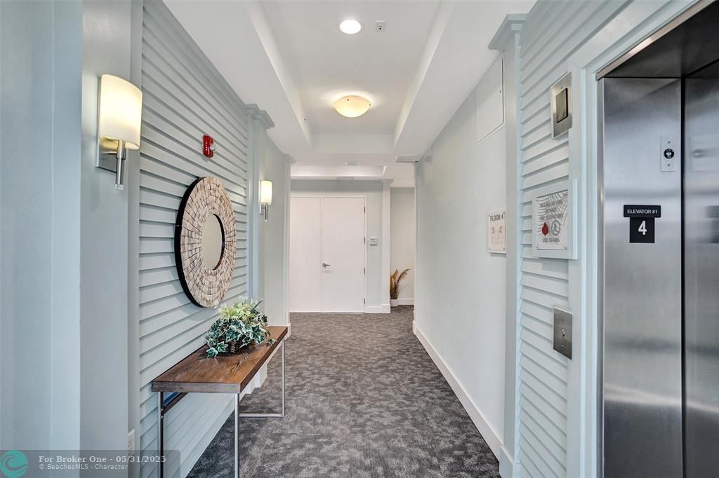 For Sale: $2,995,000 (3 beds, 3 baths, 1989 Square Feet)