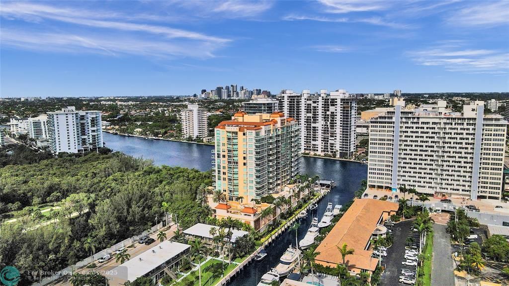 For Sale: $1,099,000 (2 beds, 2 baths, 2450 Square Feet)