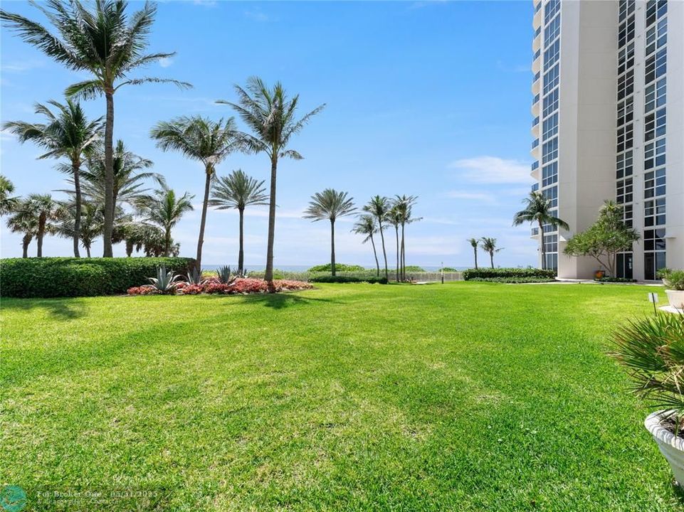 For Sale: $3,499,000 (3 beds, 3 baths, 2851 Square Feet)