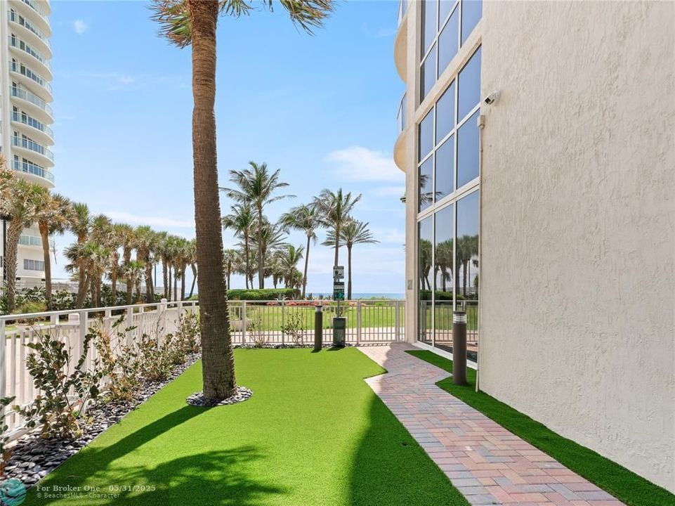 For Sale: $3,499,000 (3 beds, 3 baths, 2851 Square Feet)