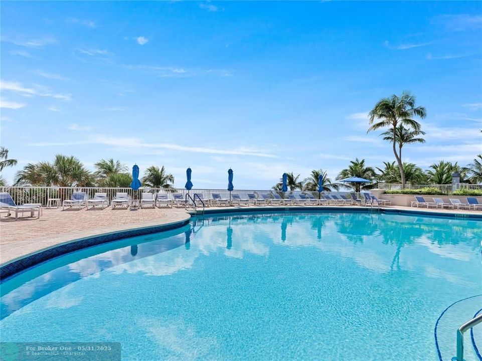 For Sale: $3,499,000 (3 beds, 3 baths, 2851 Square Feet)