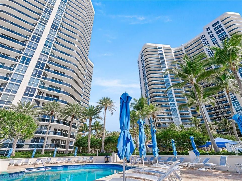 For Sale: $3,499,000 (3 beds, 3 baths, 2851 Square Feet)
