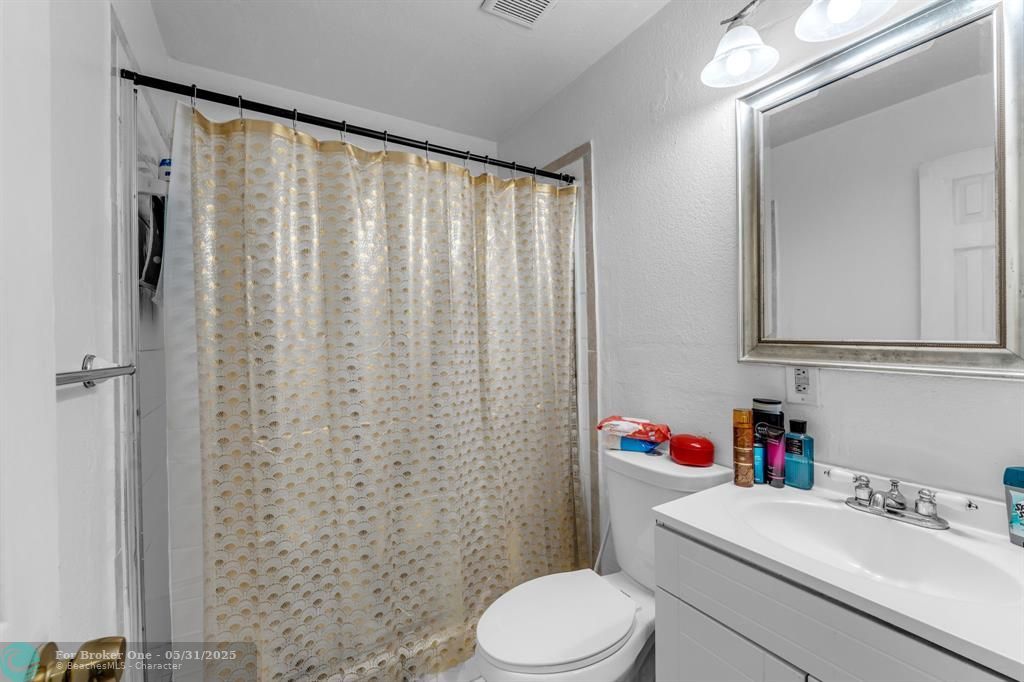 For Sale: $474,900 (3 beds, 1 baths, 1140 Square Feet)