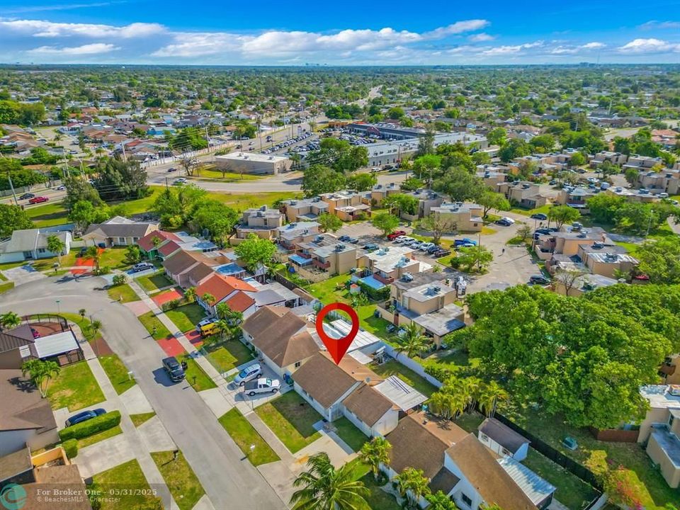 For Sale: $474,900 (3 beds, 1 baths, 1140 Square Feet)