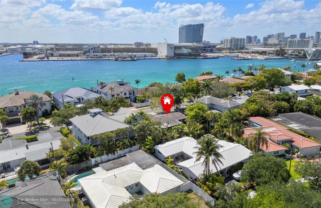 For Sale: $1,200,000 (3 beds, 2 baths, 1833 Square Feet)