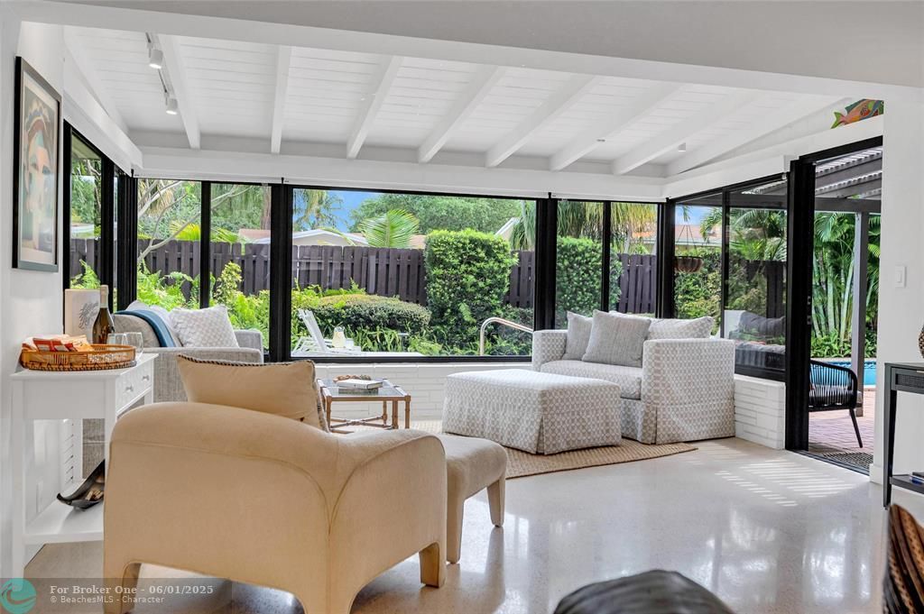 For Sale: $1,200,000 (3 beds, 2 baths, 1833 Square Feet)