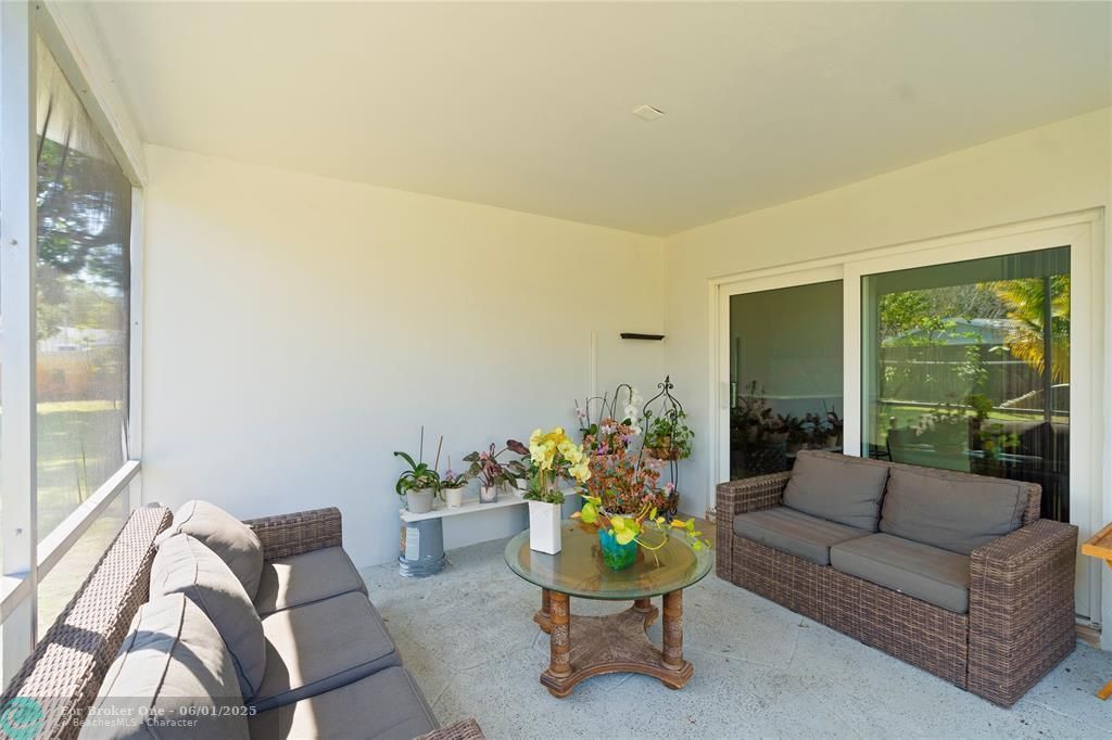 For Sale: $690,000 (4 beds, 2 baths, 1608 Square Feet)