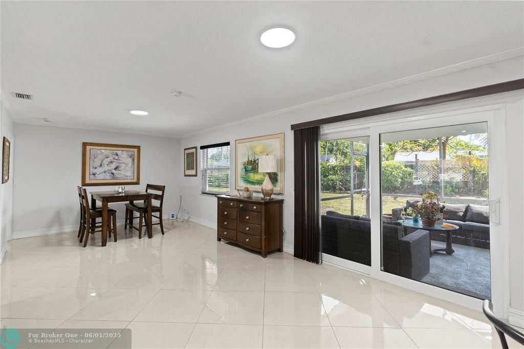 For Sale: $690,000 (4 beds, 2 baths, 1608 Square Feet)