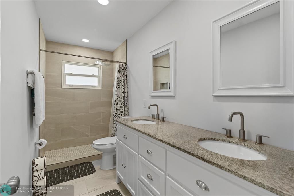 For Sale: $690,000 (4 beds, 2 baths, 1608 Square Feet)