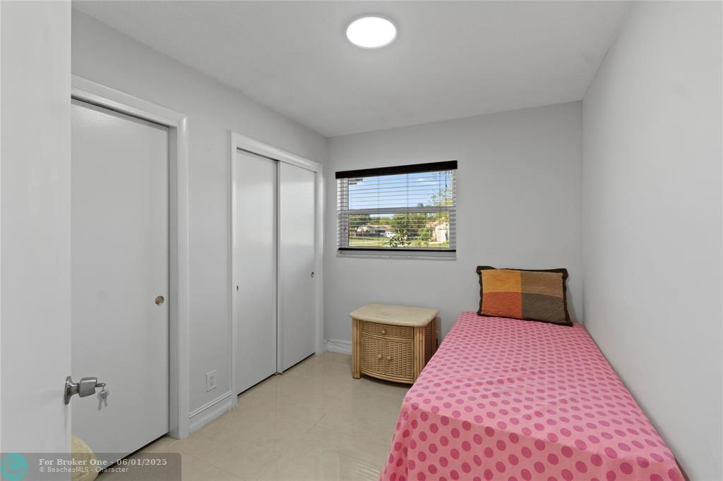For Sale: $690,000 (4 beds, 2 baths, 1608 Square Feet)