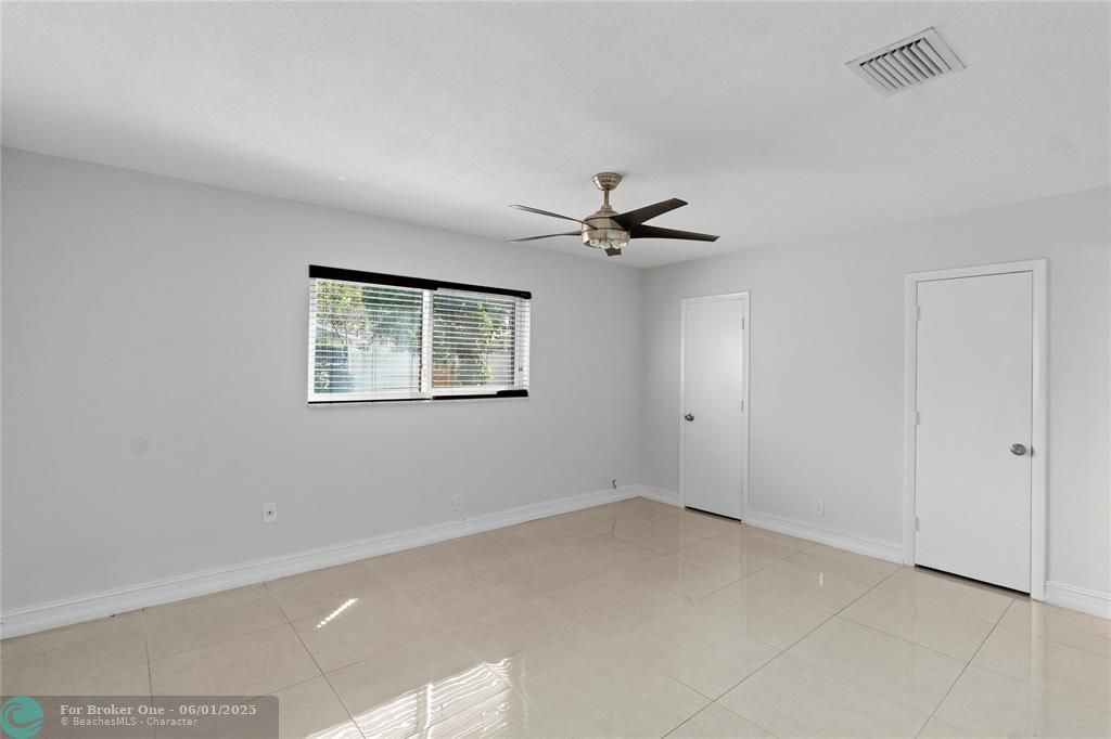 For Sale: $690,000 (4 beds, 2 baths, 1608 Square Feet)