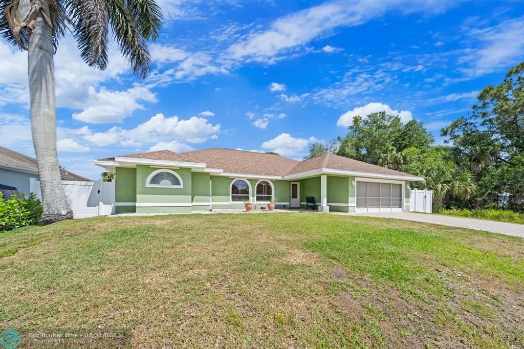 For Sale: $440,000 (3 beds, 2 baths, 1866 Square Feet)