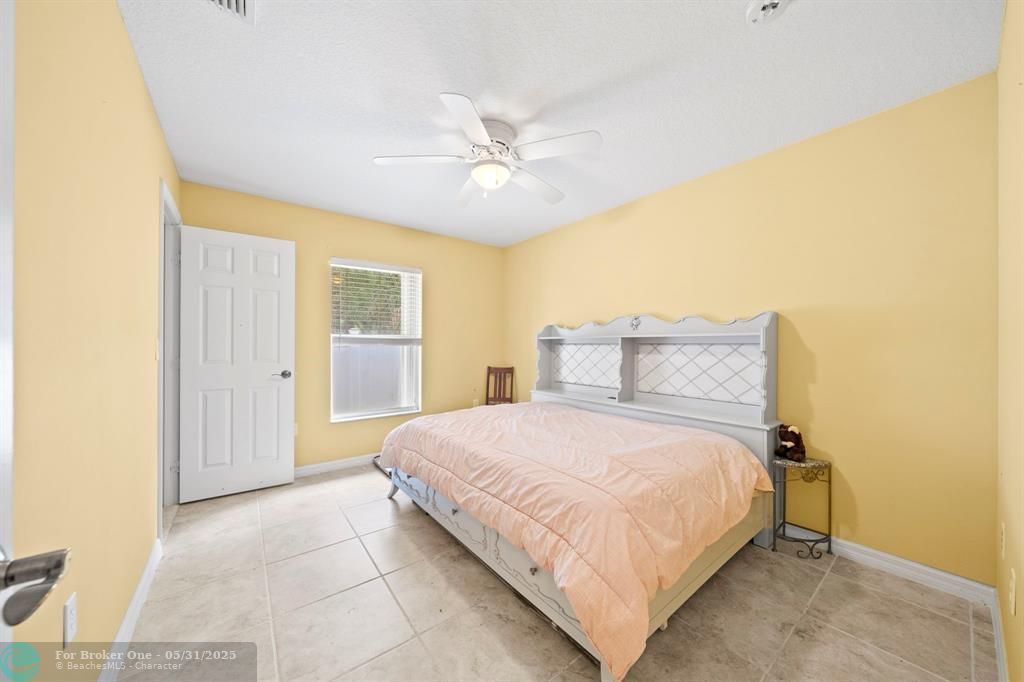For Sale: $440,000 (3 beds, 2 baths, 1866 Square Feet)