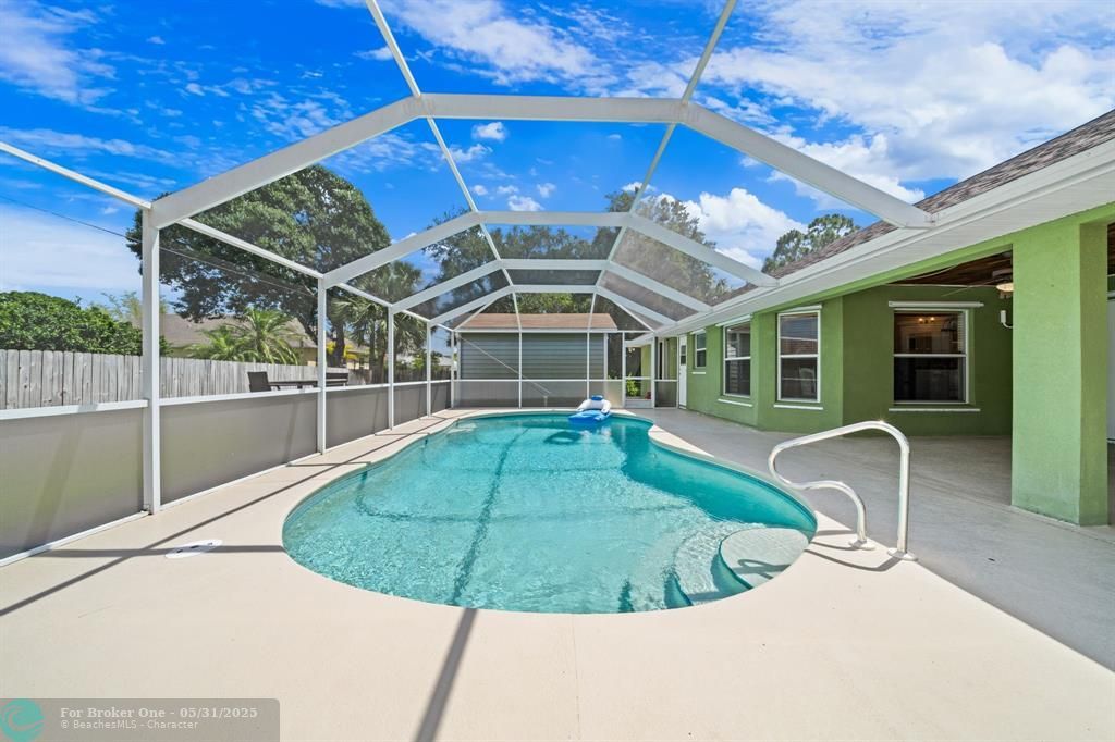 For Sale: $440,000 (3 beds, 2 baths, 1866 Square Feet)